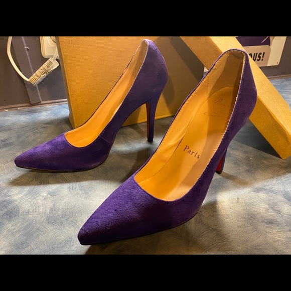 Louis Vuitton purple stilettos. - Picture 4 of 6